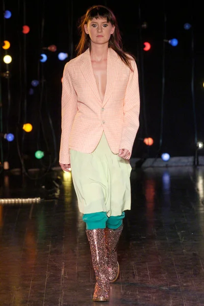 Look 30